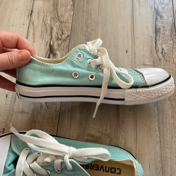 EUC Converse All Star Kids Sneakers Size 3 - Picture 4 of 9